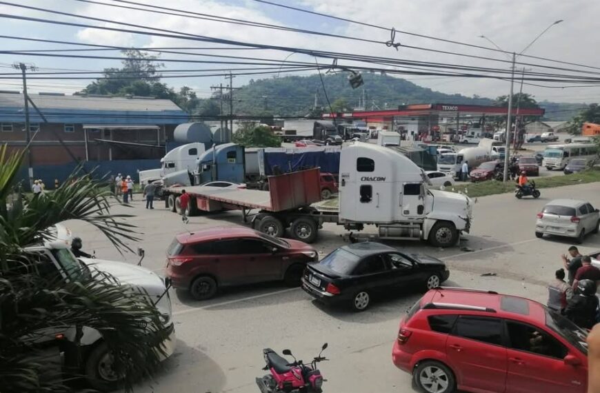Caos Vial: Accidente en la carretera Choloma-SPS