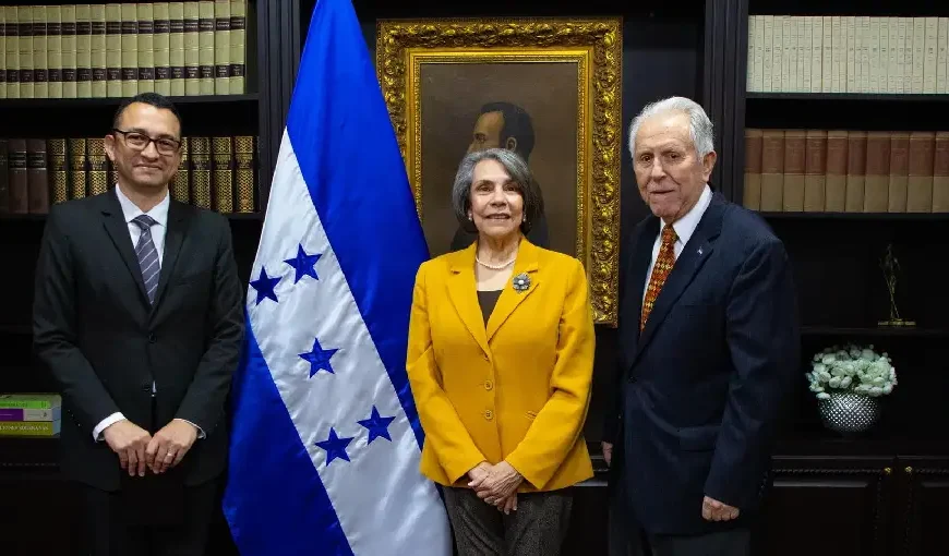 El gobierno de Honduras designa nuevos embajadores en Chile y Nicargua