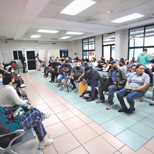 EMERGENCIA EN EL IHSS: Congreso y Junta Directiva preparan decreto ante desabastecimiento crítico