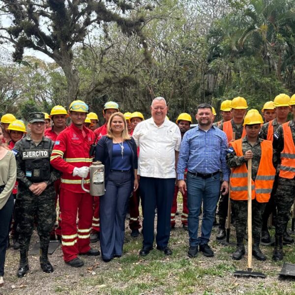 ¡Guerra al fuego en El Paraíso! Lanzan campaña “Héroes del Bosque” para frenar incendios forestales en Danlí y alrededores