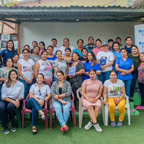 Fundación Ficohsa fortalece la alimentación escolar y promueve hábitos saludables junto al Programa Mundial de Alimentos y Nestlé