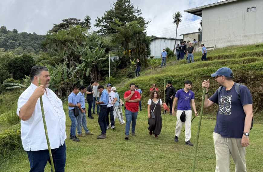 SUPERMERCADOS COLONIAL VISITA AL MERENDON
