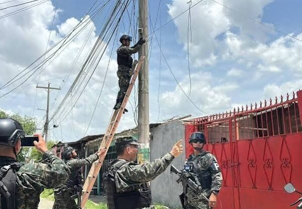 PMOP desinstala cámaras utilizadas por estructuras criminales en San Pedro Sula