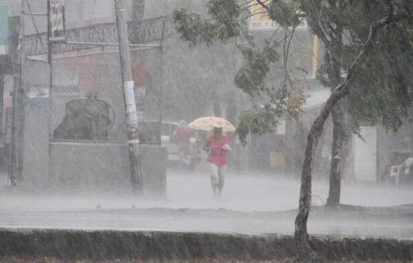 Nueva onda tropical llegará a Honduras este viernes y aumentará las lluvias