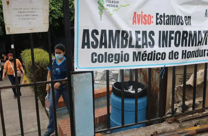 Médicos entran en quinta semana de asambleas mientras persisten reclamos a Salud
